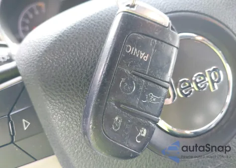 2015 Jeep Grand Cherokee Limited z USA, uszkodzony, nr VIN 1C4RJFBG8FC852086